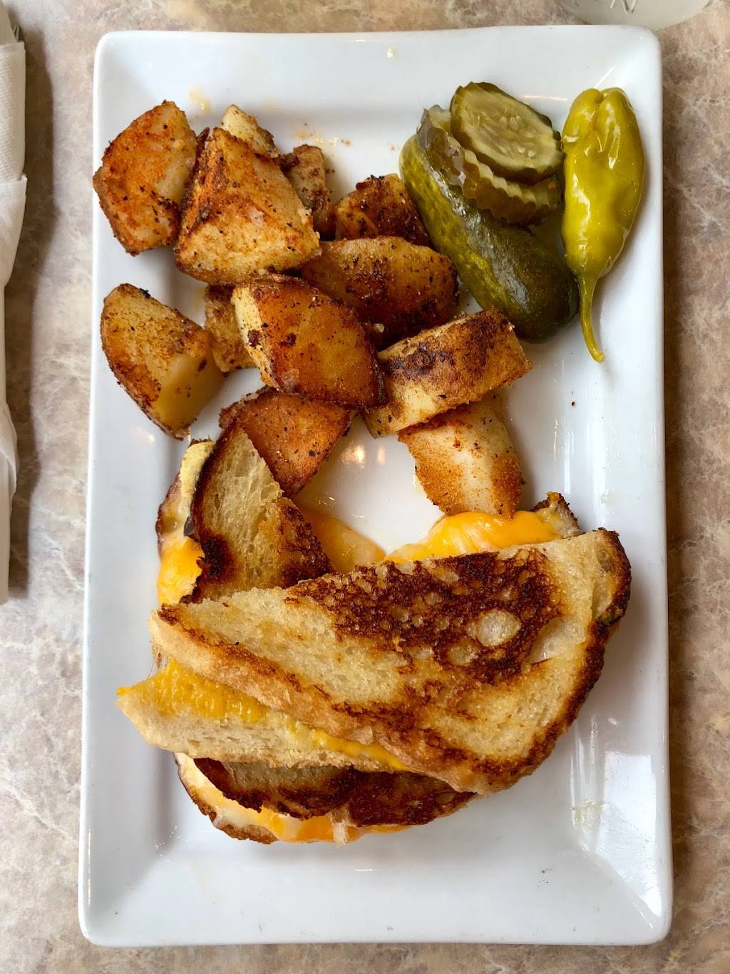 pHuel Cafe | restaurant | 1350 Euclid Ave, Cleveland, OH 44115, USA | 2167955175 OR +1 216-795-5175