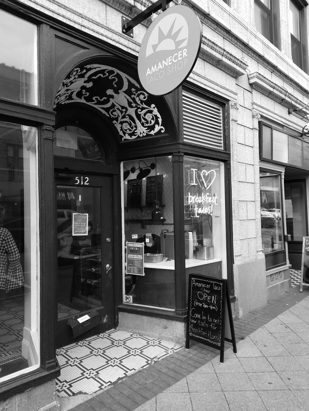 Amanecer Taco Shop | restaurant | 512 Main St, Evanston, IL 60202, USA | 8476443575 OR +1 847-644-3575