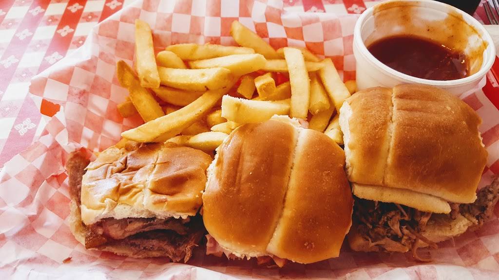 The Wrangler Barbecue | restaurant | 1644 E Valley Pkwy, Escondido, CA 92027, USA | 7607462399 OR +1 760-746-2399