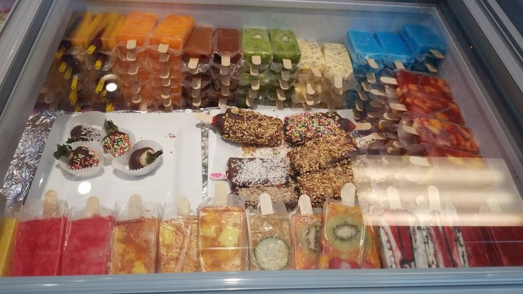 La Michoacana Paleteria & Neveria | restaurant | 3252 W 55th St, Chicago, IL 60632, USA | 7739126688 OR +1 773-912-6688