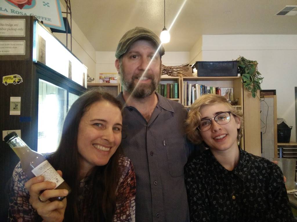 Three Leaves Foods | meal takeaway | 2484 W 3rd St, Santa Rosa, CA 95401, USA | 7075950316 OR +1 707-595-0316