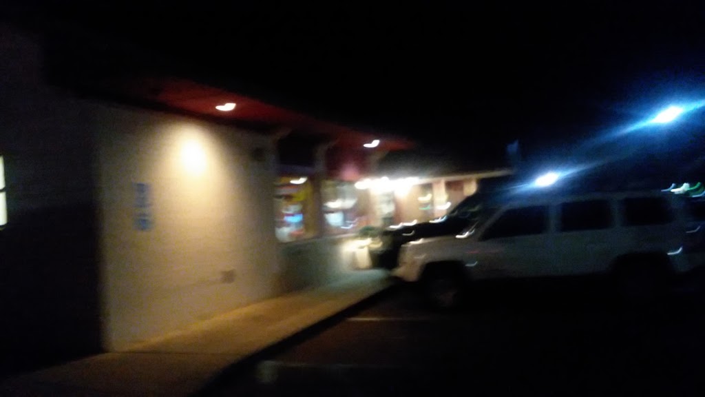 Johnnys Pizza House | meal delivery | 717 Sterlington Hwy, Farmerville, LA 71241, USA | 3183682278 OR +1 318-368-2278