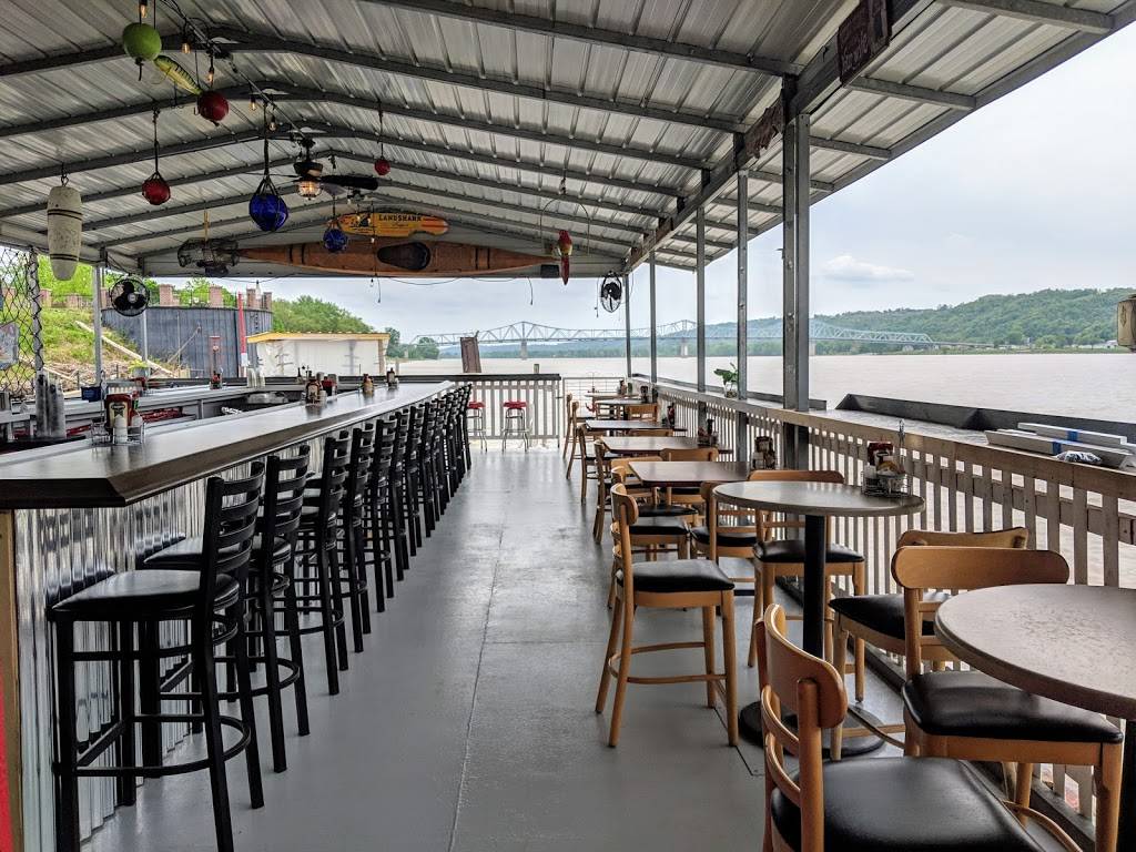 Rivercrest Lighthouse Marina Restaurant and Lounge | restaurant | 375 W Vaughn Dr, Madison, IN 47250, USA | 8122653280 OR +1 812-265-3280