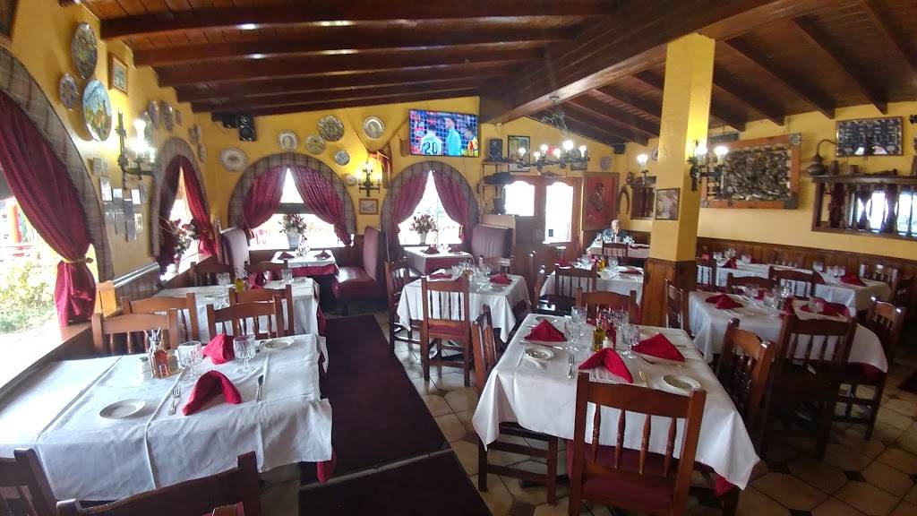 Casa Paco | restaurant | 8868 SW 40th St, Miami, FL 33165, USA | 3055547633 OR +1 305-554-7633