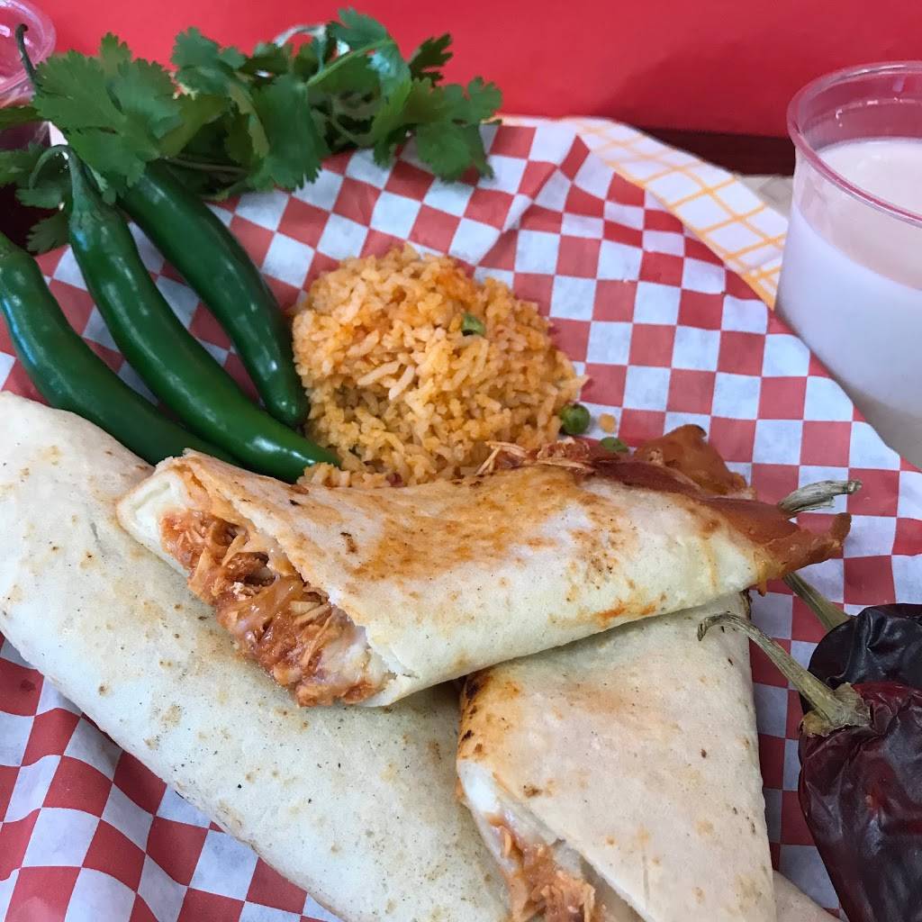 Takikos Taco Stop | restaurant | 7444 W Military Dr, San Antonio, TX 78227, USA | 2104657432 OR +1 210-465-7432
