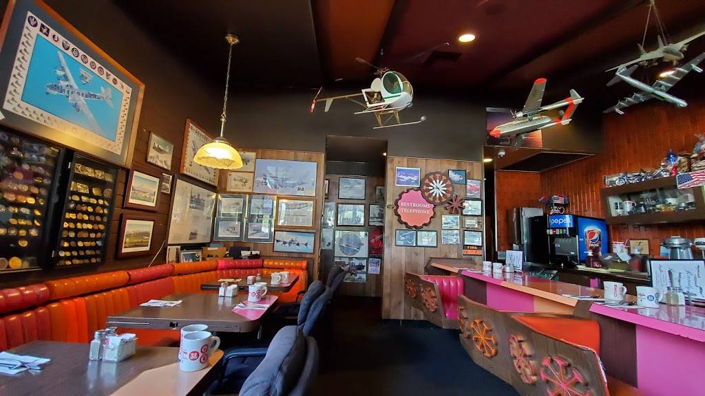 Randys Restaurant | restaurant | 10016 E Marginal Way S, Tukwila, WA 98168, USA | 2067639333 OR +1 206-763-9333