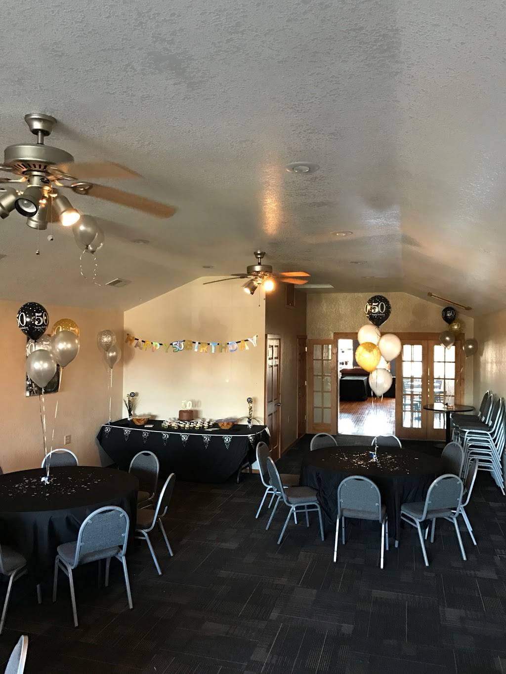 Waterstreet Grill | restaurant | 102 W Bremer Ave, Waverly, IA 50677, USA | 3193521493 OR +1 319-352-1493