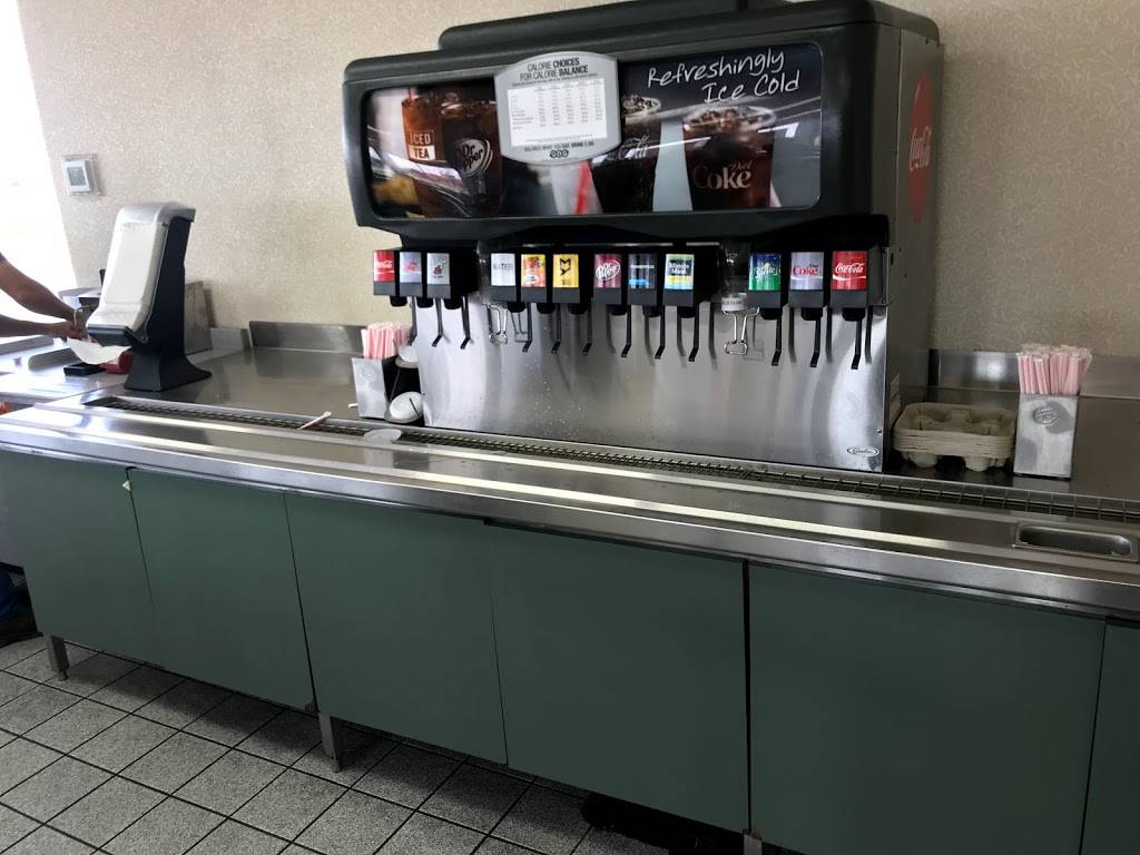 Burger King | restaurant | 725 US-24, Gilman, IL 60938, USA | 8152657740 OR +1 815-265-7740