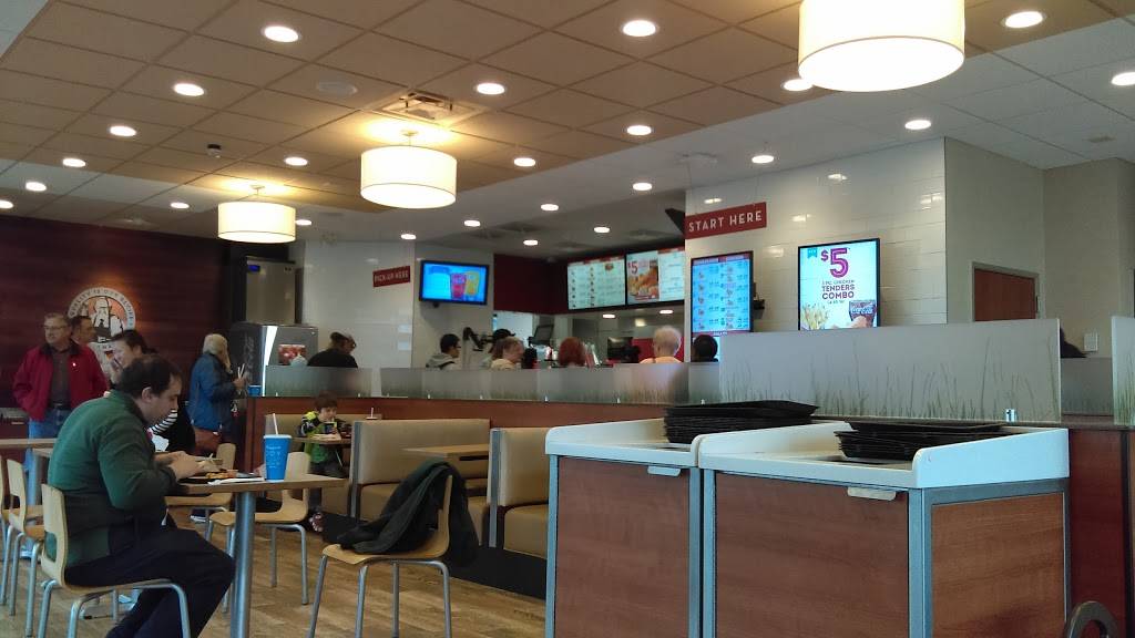 Wendys | restaurant | 520 Southern Artery, Quincy, MA 02169, USA | 6174723981 OR +1 617-472-3981