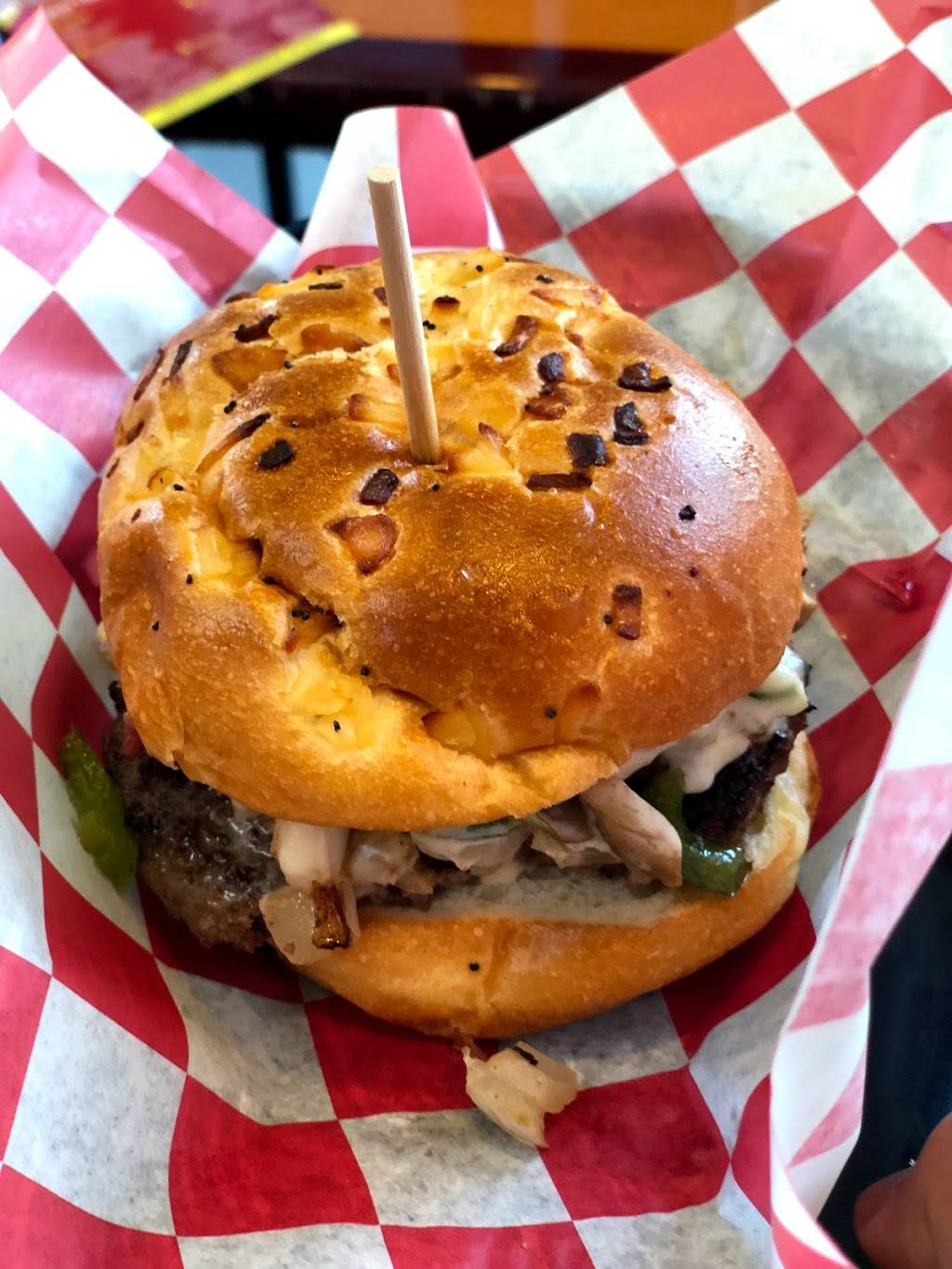 Taystees Burgers | restaurant | 10419 Ford Rd, Dearborn, MI 48126, USA | 3137246535 OR +1 313-724-6535