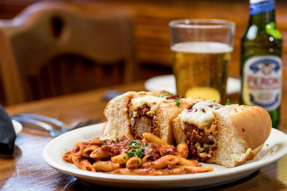 Pietros | restaurant | 3801 Watson Rd, St. Louis, MO 63109, USA | 3146459263 OR +1 314-645-9263