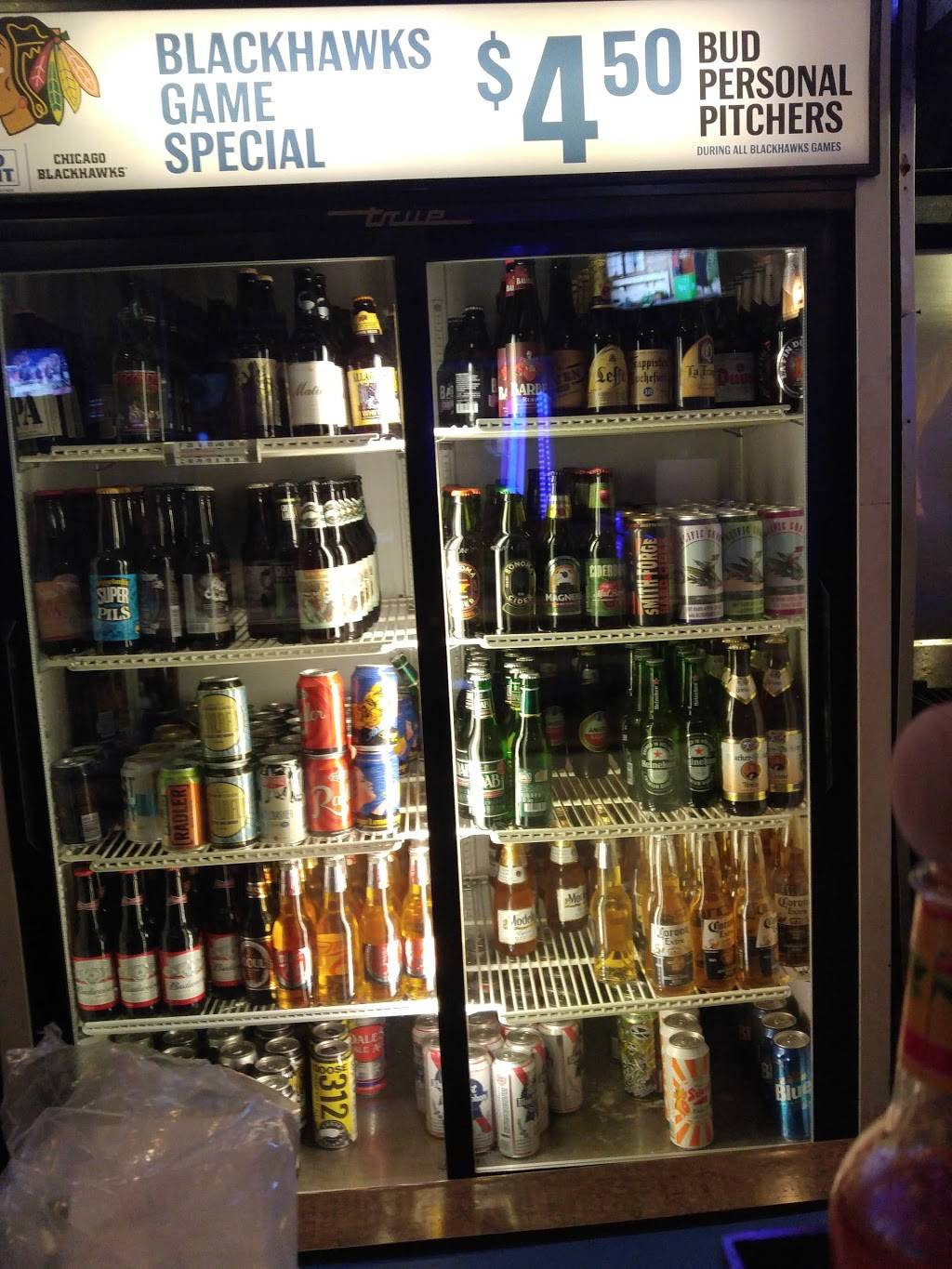 Rabbits Bar | restaurant | 4945 W Foster Ave, Chicago, IL 60630, USA | 7737365766 OR +1 773-736-5766