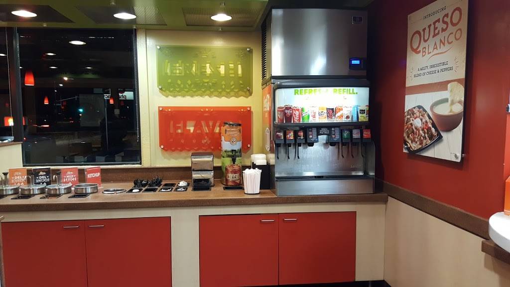 Del Taco | meal takeaway | 601 S Ventura Rd, Oxnard, CA 93030, USA | 8059855325 OR +1 805-985-5325