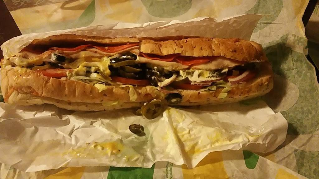 Subway Restaurants | restaurant | 1296 W Cherry St, Jesup, GA 31545, USA | 9124277456 OR +1 912-427-7456