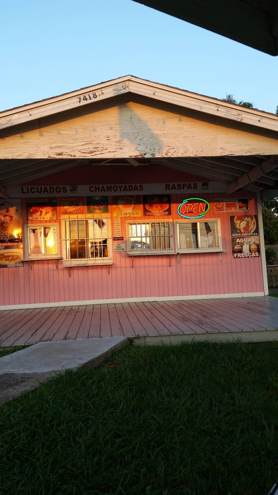 Tropical Refresqueria | restaurant | 7418 Northline Dr, Houston, TX 77076, USA | 7136999350 OR +1 713-699-9350