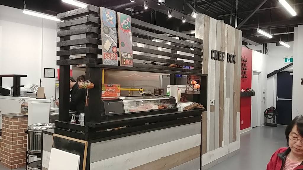 Chef Box | restaurant | 94 College St W #2, Belleville, ON K8P 2G5, Canada | 6137711010 OR +1 613-771-1010