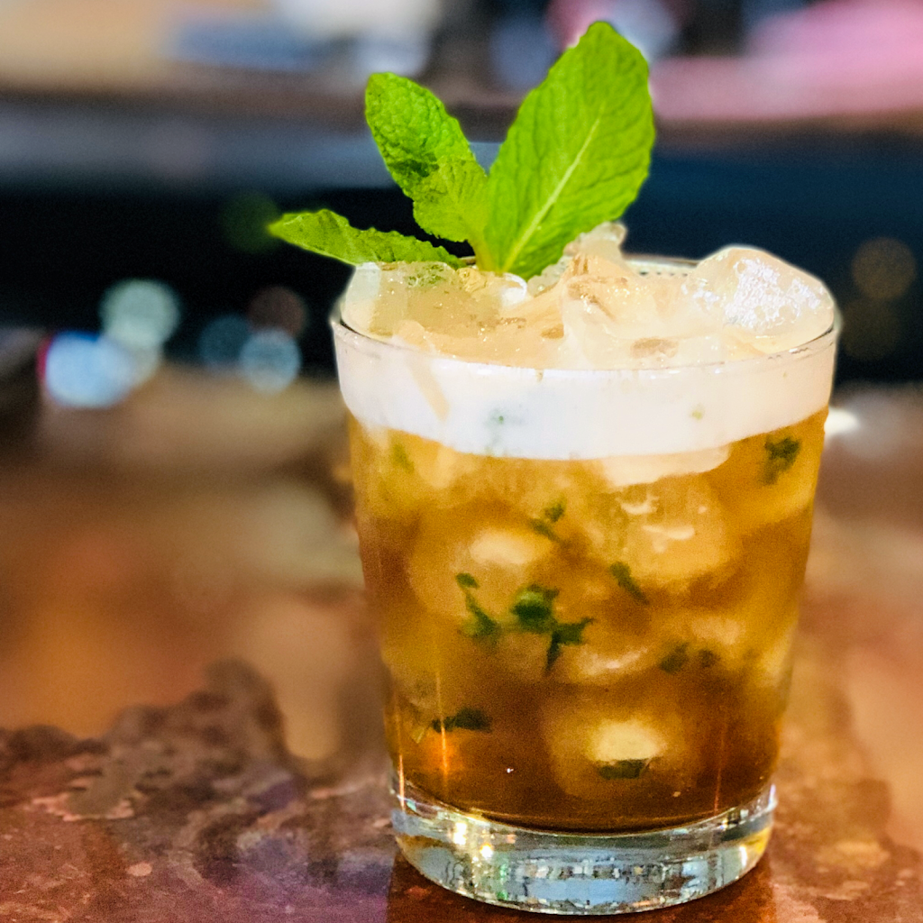 Dunnbelly | restaurant | 4403 Broadway St, Quincy, IL 62305, USA | 2172093775 OR +1 217-209-3775