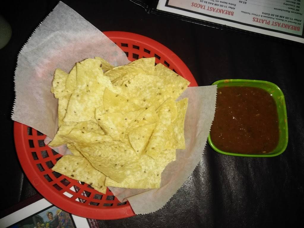 Lindas Mexican Restaurant | restaurant | 1424 Guadalupe St, San Antonio, TX 78207, USA | 2102717120 OR +1 210-271-7120