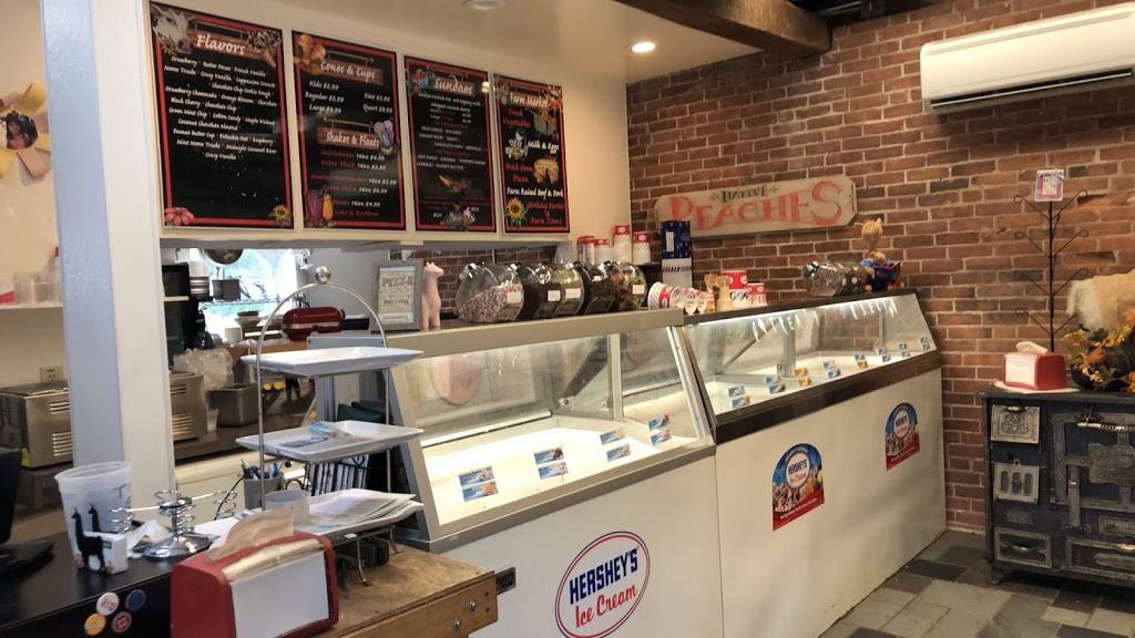 Lakeside Farm Stand | restaurant | 31 Lake Dr, Guilford, CT 06437, USA | 2034570152 OR +1 203-457-0152