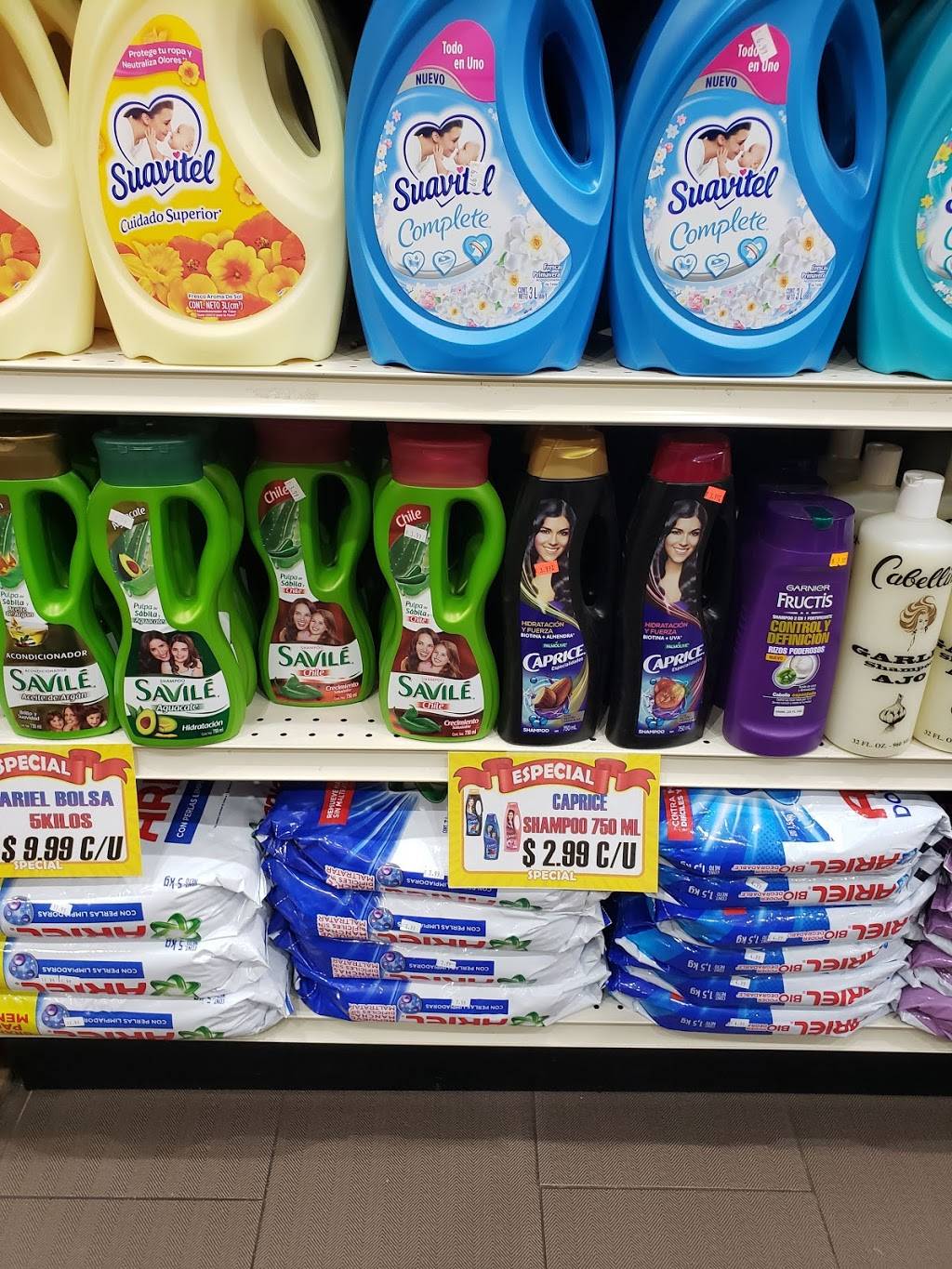 Carniceria El Torito | restaurant | 4901 St John Ave, Kansas City, MO 64123, USA | 8169205307 OR +1 816-920-5307