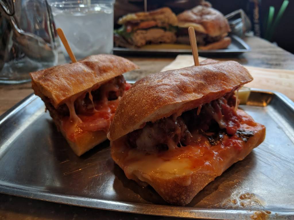 The Backroom at Moodys | restaurant | 468 Moody St, Waltham, MA 02453, USA | 7812168732 OR +1 781-216-8732