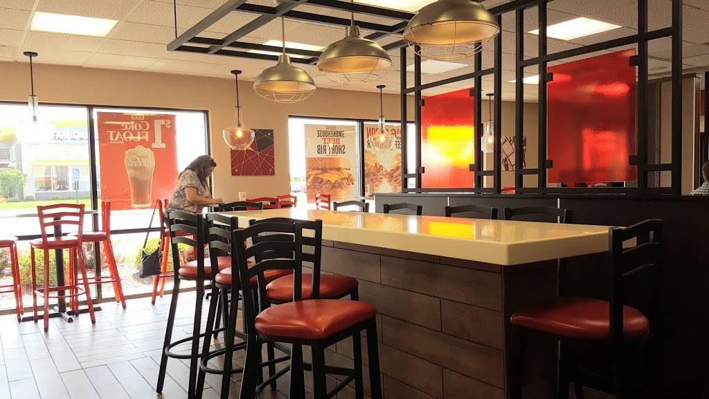 Arbys | restaurant | 5561 Merily Way, Huber Heights, OH 45424, USA | 9372379407 OR +1 937-237-9407