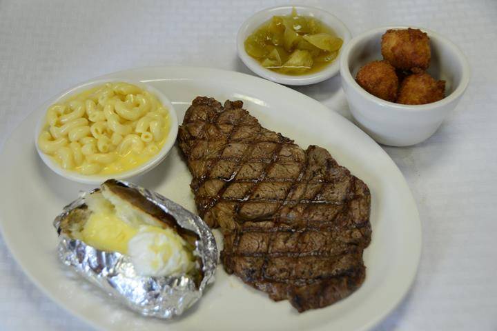 Catfish Campus Restaurant | restaurant | 2509 Keith Dr, Columbia, TN 38401, USA | 9313808439 OR +1 931-380-8439