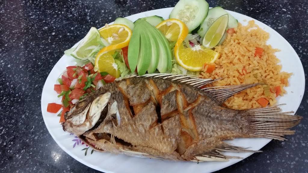 adrianas restaurante & fresh market | restaurant | 1020 Washington St, Waukegan, IL 60085, USA | 8477859713 OR +1 847-785-9713