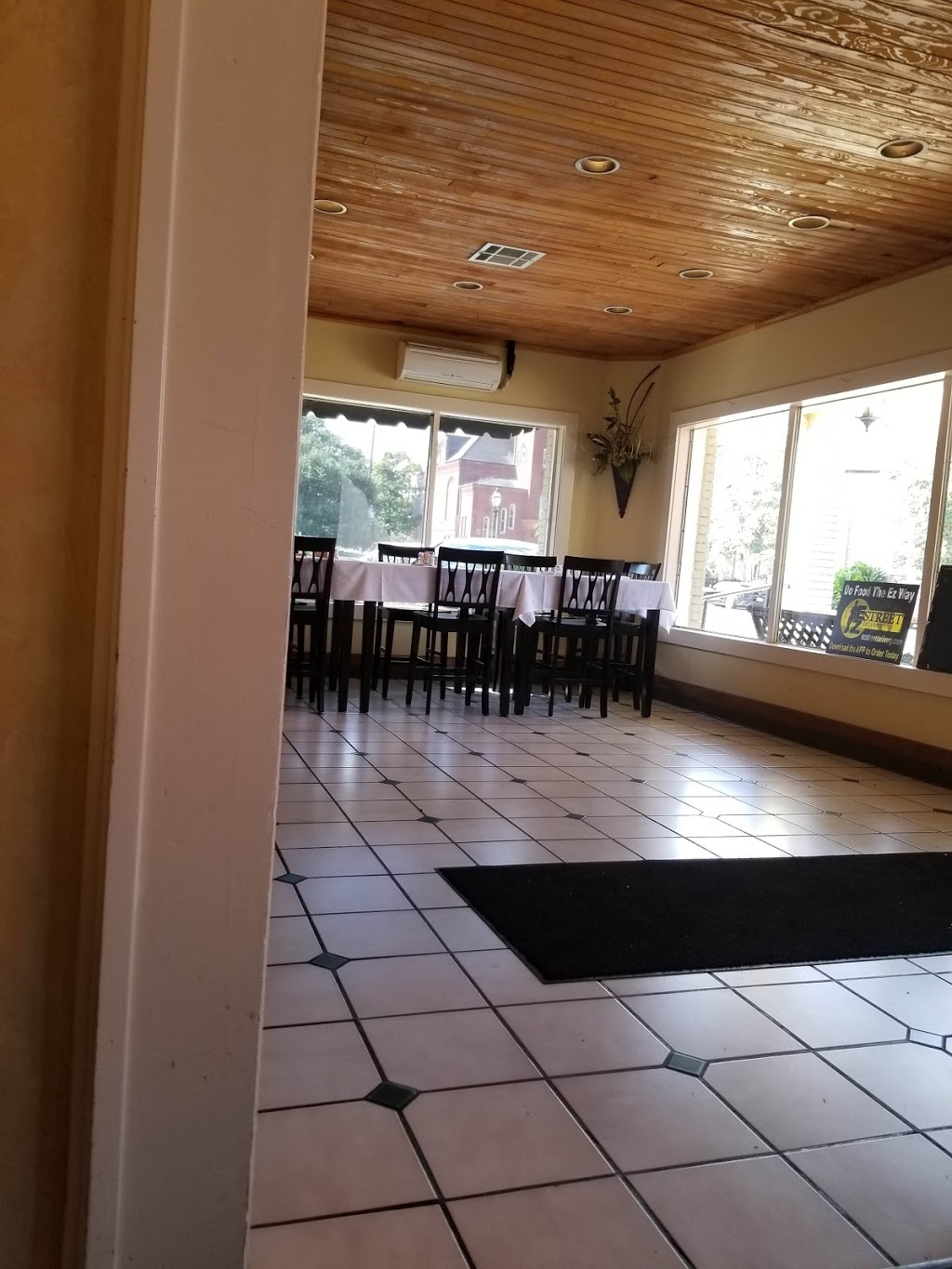 Merci Beaucoup Restaurant | restaurant | 127 Church St, Natchitoches, LA 71457, USA | 3183526634 OR +1 318-352-6634