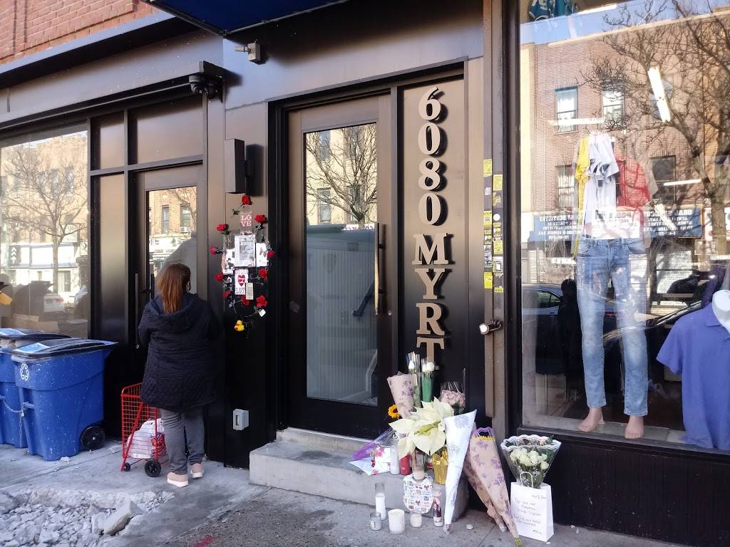 Subway Restaurants | restaurant | 61-22 Fresh Pond Rd, Middle Village, NY 11379, USA | 3479873818 OR +1 347-987-3818