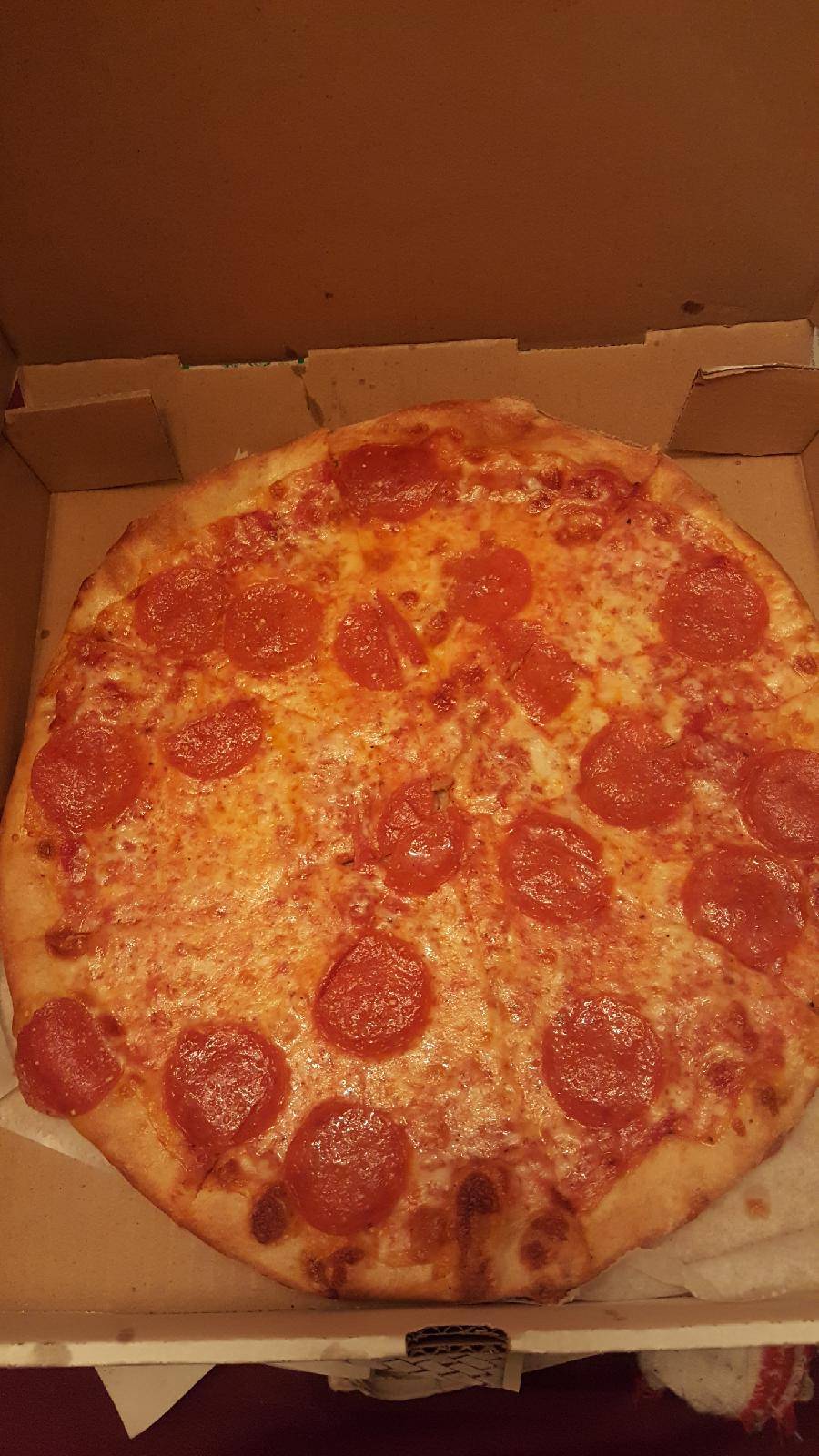 Abruzzi Pizza | restaurant | 4011 Edgmont Ave, Brookhaven, PA 19015, USA | 6108749220 OR +1 610-874-9220