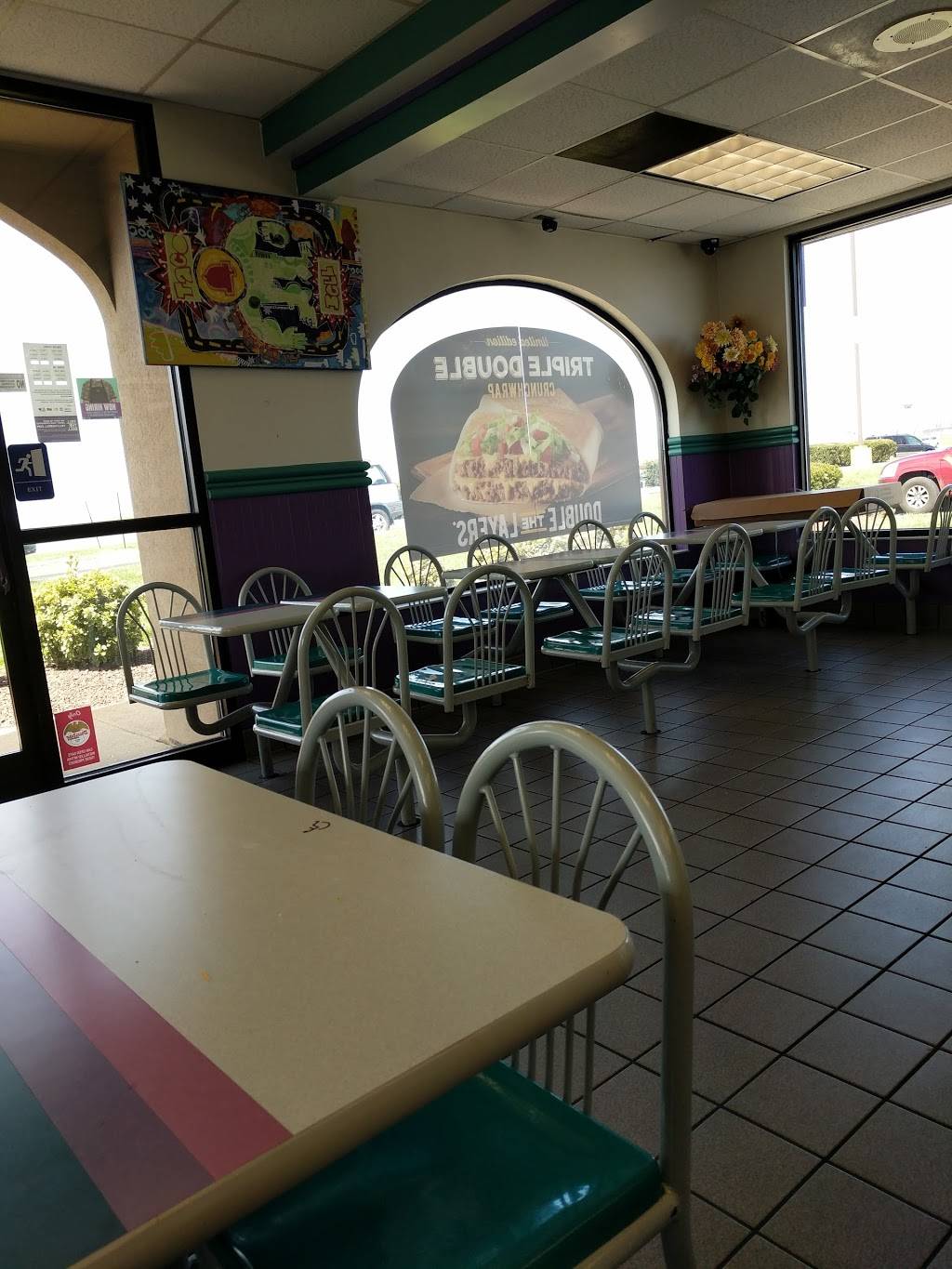 Taco Bell | meal takeaway | 116 N Dupont Hwy, New Castle, DE 19720, USA | 3023259300 OR +1 302-325-9300