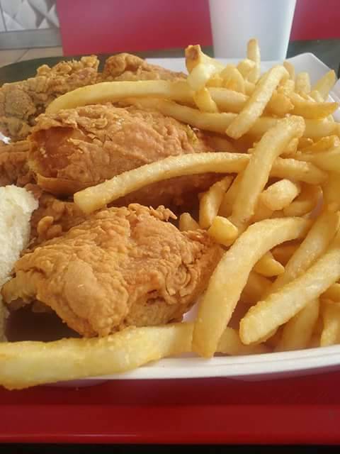 Lucis Chicken & Rice | restaurant | 1301 New York Ave, Arlington, TX 76010, USA | 8172771688 OR +1 817-277-1688