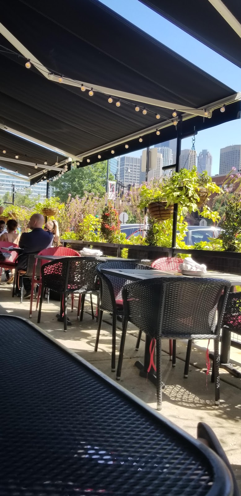 La Josie | restaurant | 740 W Randolph St, Chicago, IL 60661, USA | 3129292900 OR +1 312-929-2900