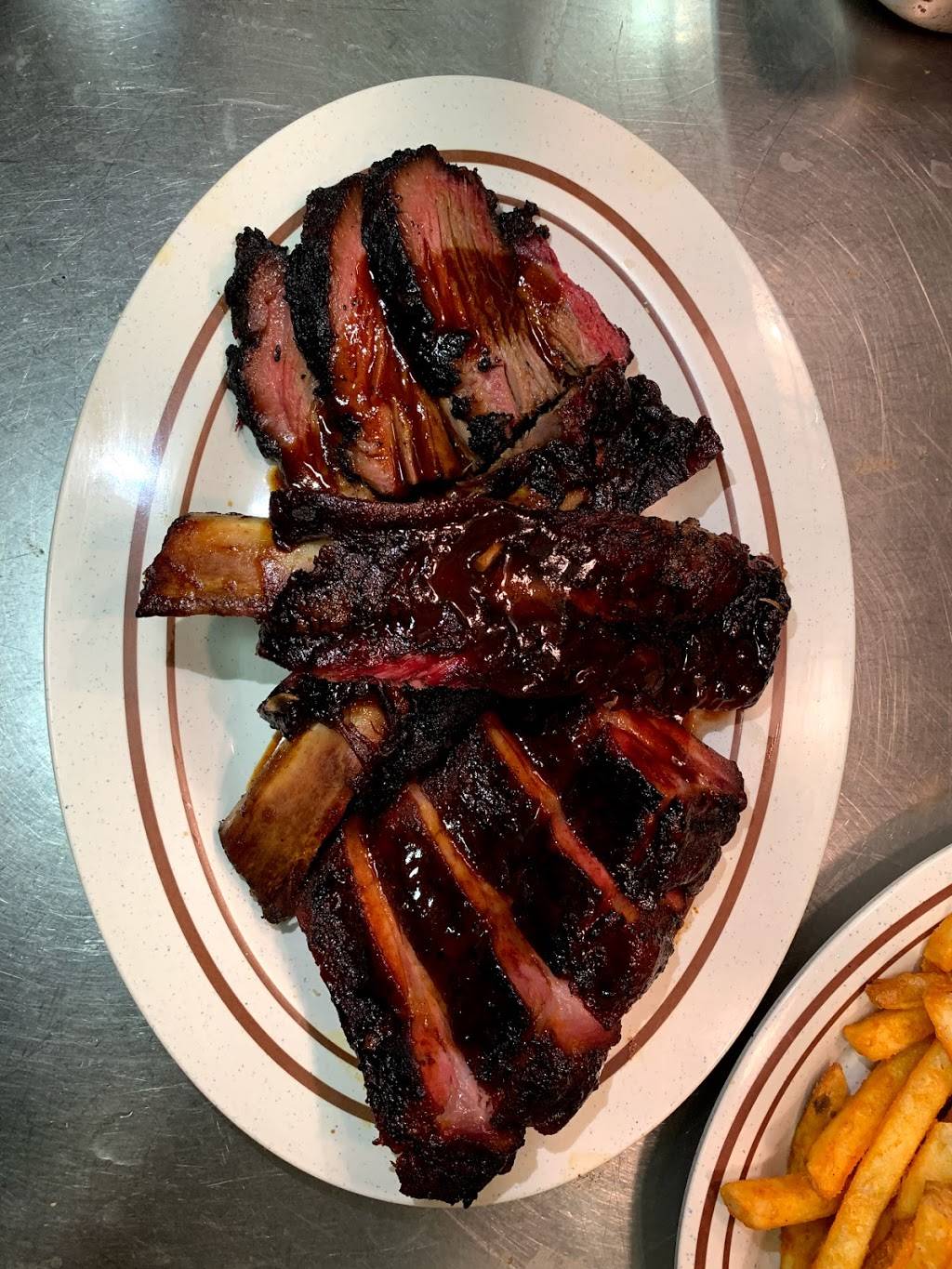 Spring Street Smokehouse BBQ | restaurant | 640 N Spring St, Los Angeles, CA 90012, USA | 2136260535 OR +1 213-626-0535
