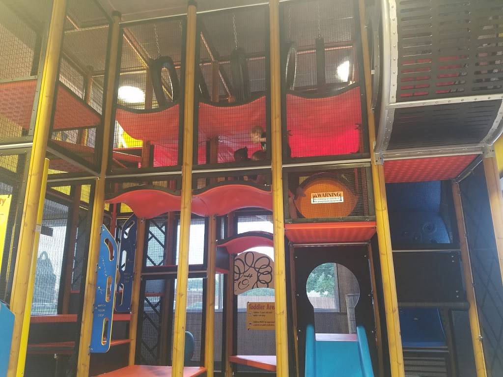 McDonalds | cafe | 6230 Matlock Rd, Arlington, TX 76002, USA | 8174727273 OR +1 817-472-7273