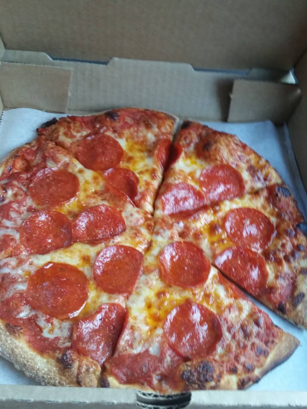 Colington Pizza | restaurant | 100 Colingwood Ln, Kill Devil Hills, NC 27948, USA | 2524413339 OR +1 252-441-3339