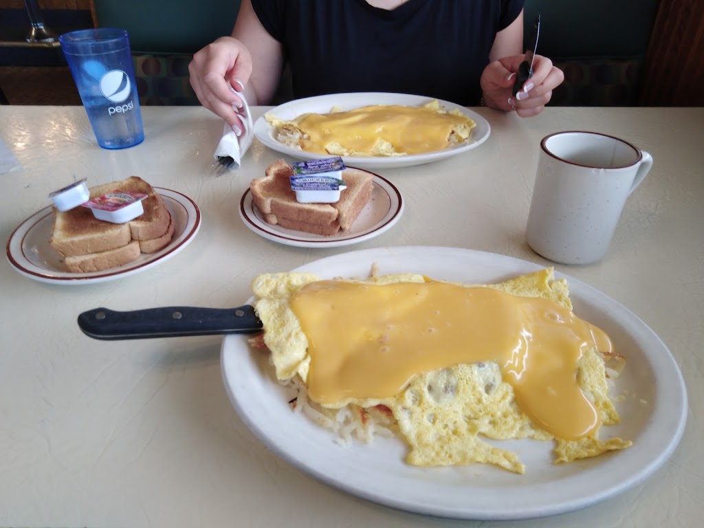 Hungry House | restaurant | 531 N Marquette Rd, Prairie du Chien, WI 53821, USA | 6083264346 OR +1 608-326-4346