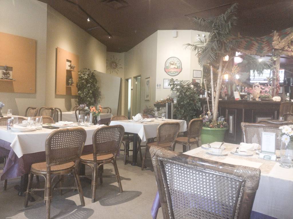 Spice Thai Cafe | restaurant | 246 Queens Quay W, Toronto, ON M5J 1B5, Canada | 4165980600 OR +1 416-598-0600