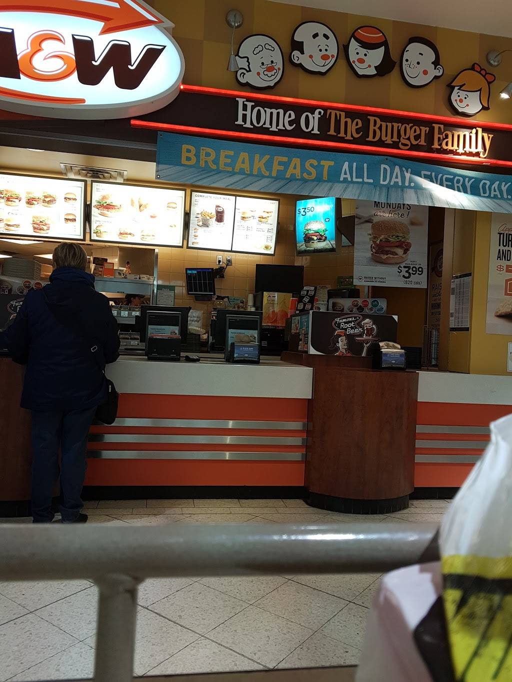 A&W Canada | restaurant | 1 Water St E, Cornwall, ON K6H 6M2, Canada | 6139333833 OR +1 613-933-3833