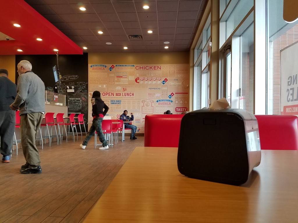 Dominos Pizza | meal delivery | 2331 W Madison St, Chicago, IL 60612, USA | 3126009121 OR +1 312-600-9121