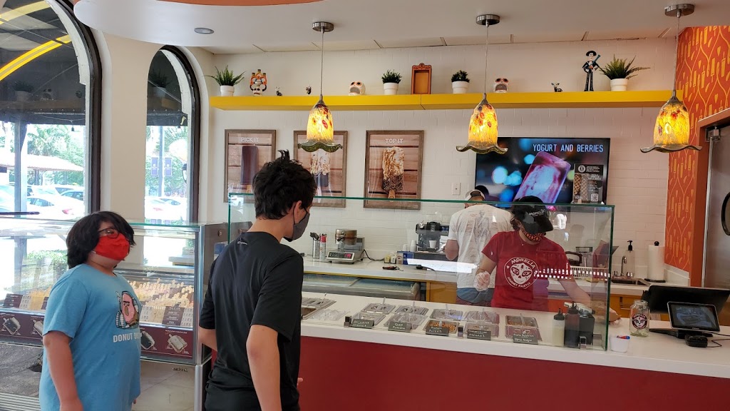 Morelia Ice Cream Paletas - Boca Raton | restaurant | 125 Via Naranjas, Boca Raton, FL 33432, USA | 5616721055 OR +1 561-672-1055