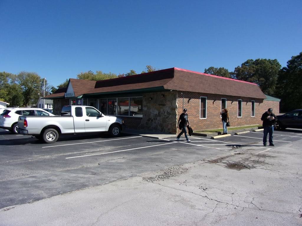 Gondola Restaurant | restaurant | 412 E Carroll St, Tullahoma, TN 37388, USA | 9314559738 OR +1 931-455-9738