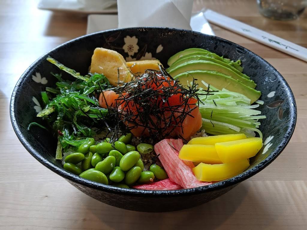 Ginza Sushi & Ramen Bar | restaurant | 1015 Michigan St NE, Grand Rapids, MI 49503, USA | 6162724116 OR +1 616-272-4116