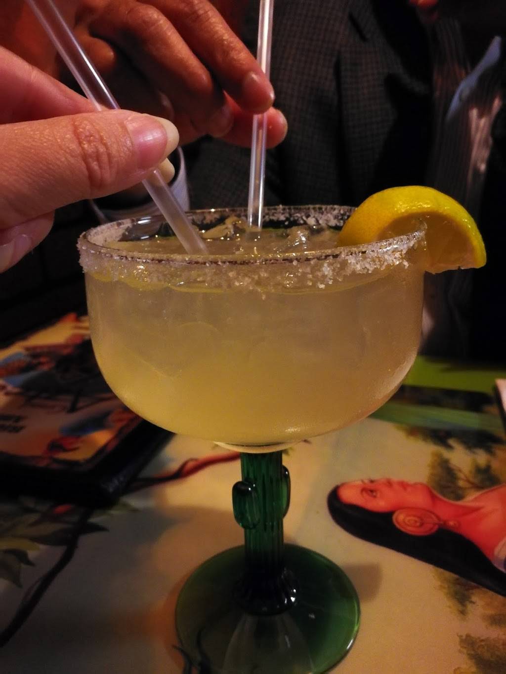 Checkers | restaurant | 321 W E 14 Mile Rd, Madison Heights, MI 48071, USA | 2485882268 OR +1 248-588-2268