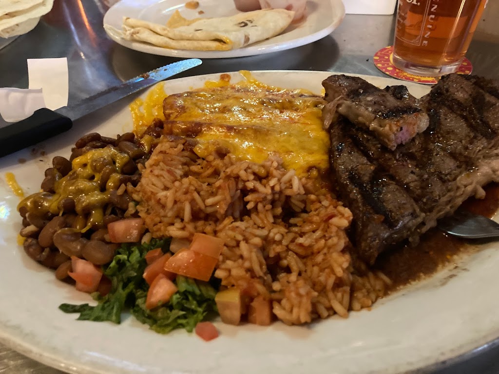 Coal Street Pub | restaurant | 303 W Coal Ave, Gallup, NM 87301, USA | 5057220117 OR +1 505-722-0117