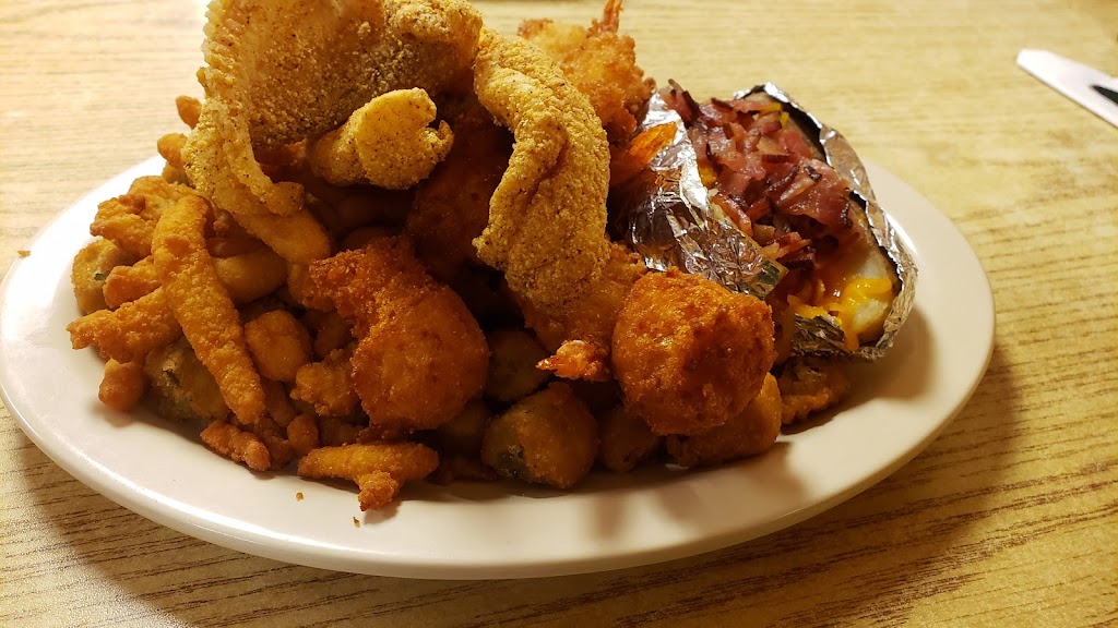Fish Shack | restaurant | 613 Porter Wagoner Blvd, West Plains, MO 65775, USA | 4172562555 OR +1 417-256-2555