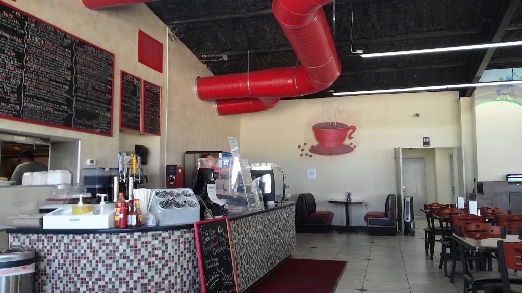 Lucky Cafe | restaurant | 31242 US-82, Whitesboro, TX 76273, USA | 9035646699 OR +1 903-564-6699