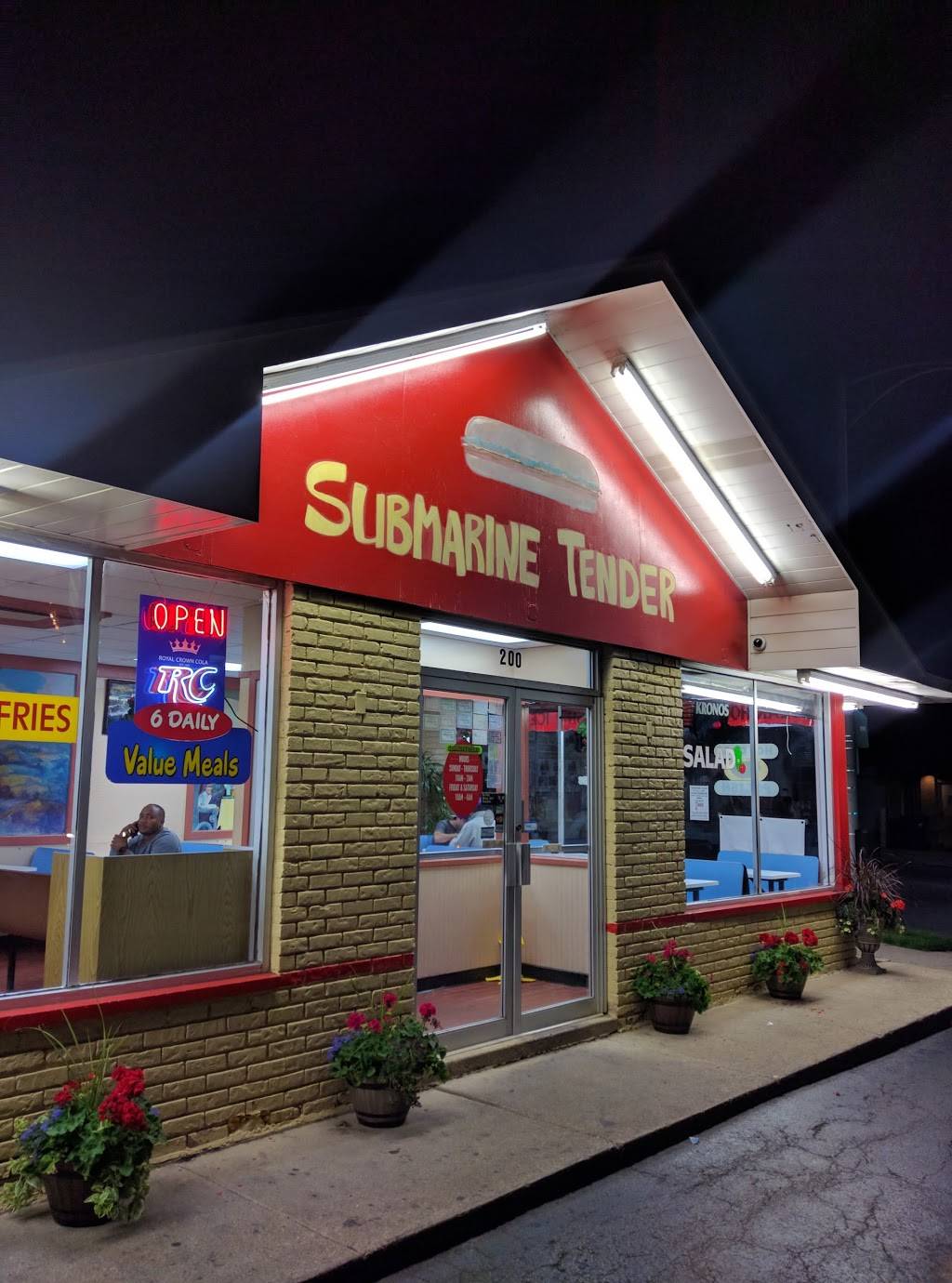 Submarine Tender | meal takeaway | 200 Desplaines Ave, Forest Park, IL 60130, USA | 7083664690 OR +1 708-366-4690