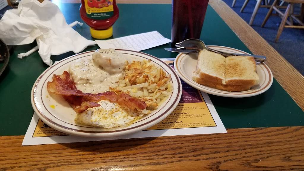 Richards Restaurant Auburn | restaurant | 280 N Grandstaff Dr, Auburn, IN 46706, USA | 2609250341 OR +1 260-925-0341